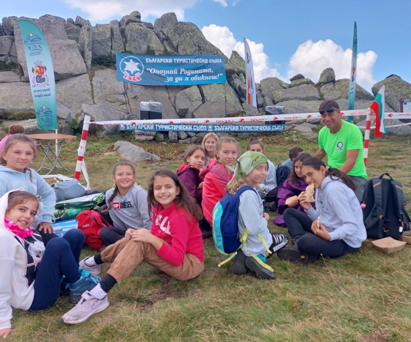 БТС е пример за социален туризъм